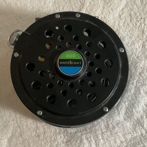 Vintage mastercraft fishing reel